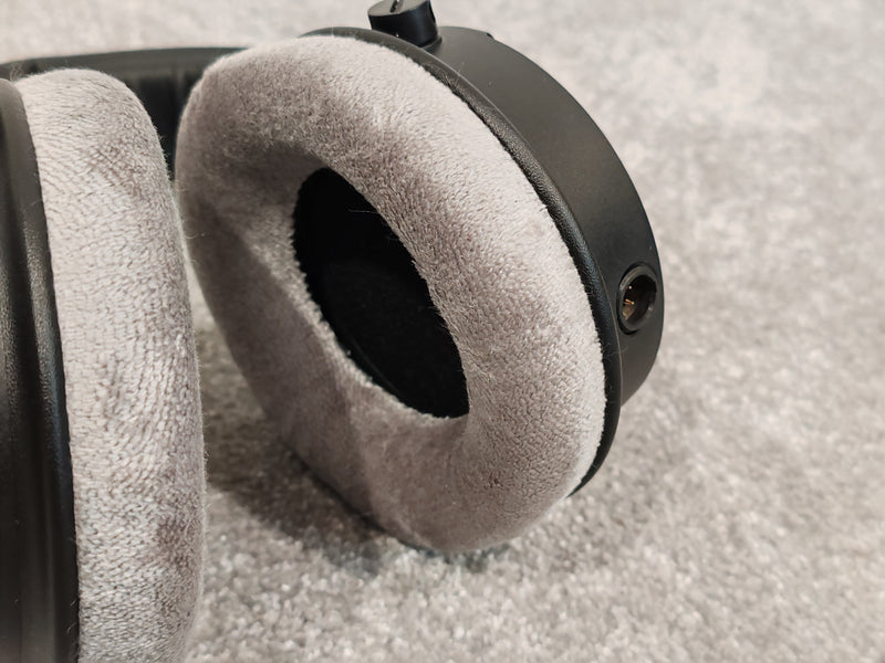 Beyerdynamic DT 770 Pro X Limited Edition Pro Studio Headphones - Image 4