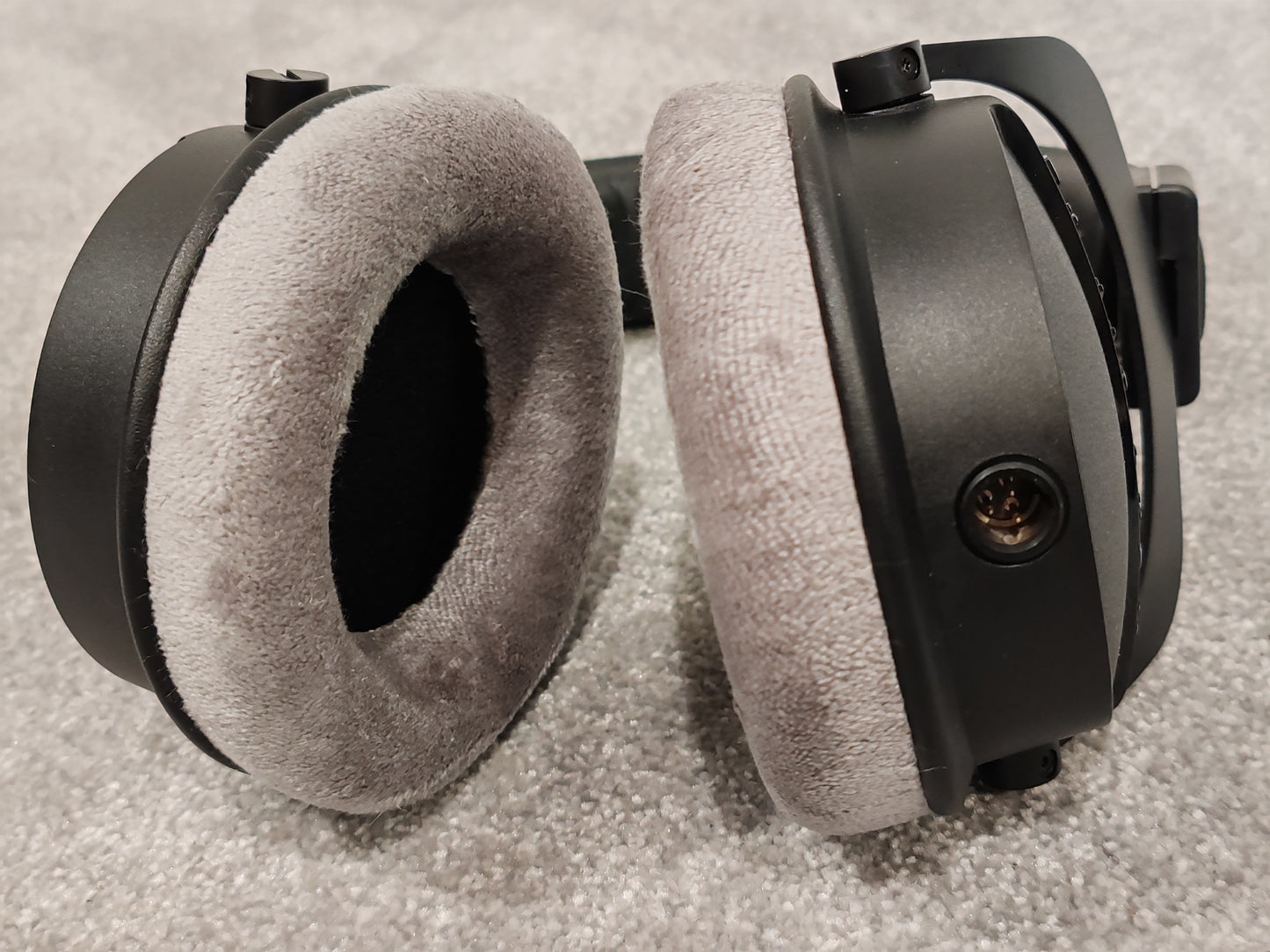 Beyerdynamic DT 770 Pro X Limited Edition Pro Studio Headphones