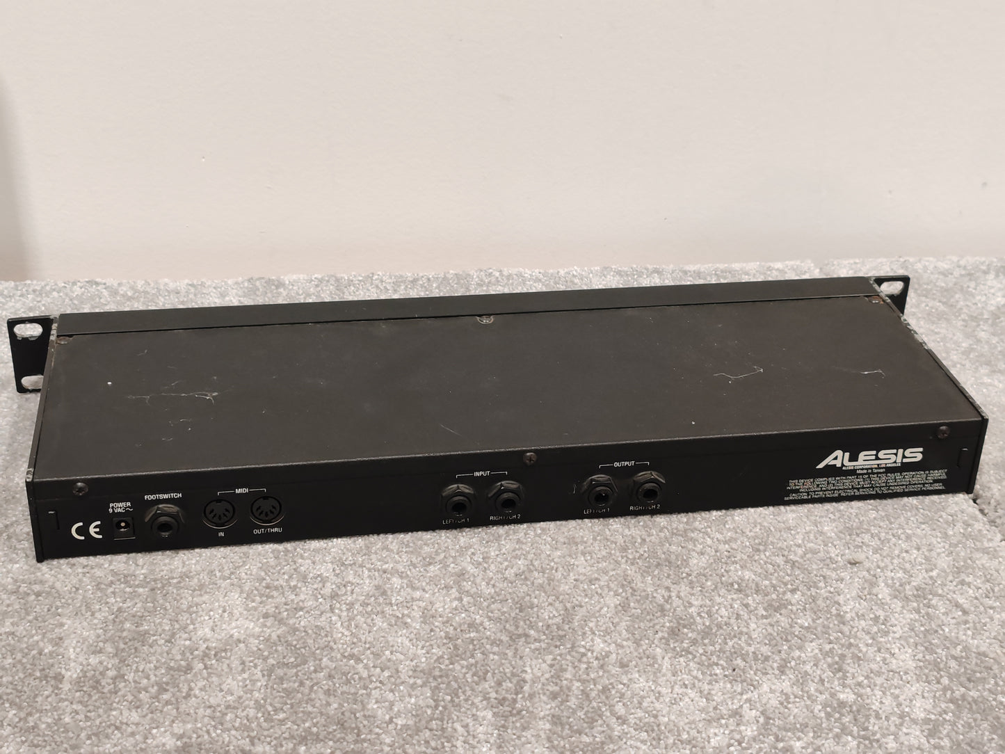Alesis MidiVerb 4 - Advanced 18 Bit Fully Integrated Signal Processing