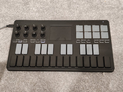 Korg nanoKey Studio - Compact Mobile MIDI Keyboard - 25 Keys