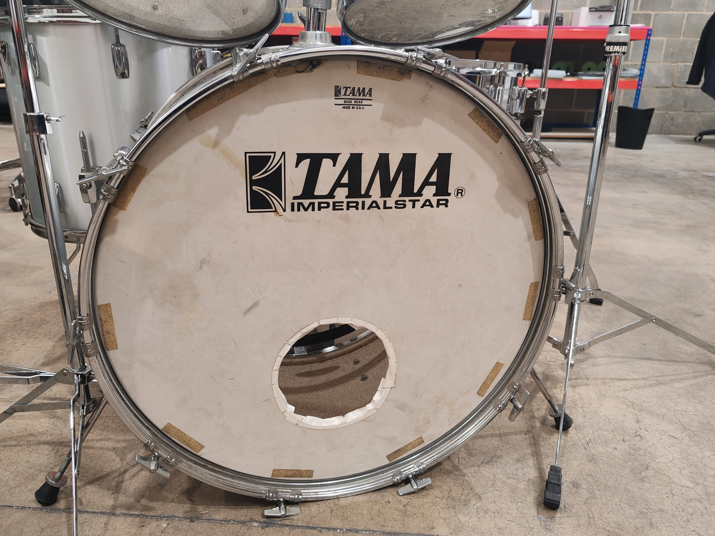 Tama Imperialstar 5 Piece Drumkit with 4 Piece Cymbal Set and Cowbell - Silver