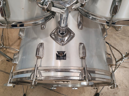 Tama Imperialstar 5 Piece Drumkit with 4 Piece Cymbal Set and Cowbell - Silver