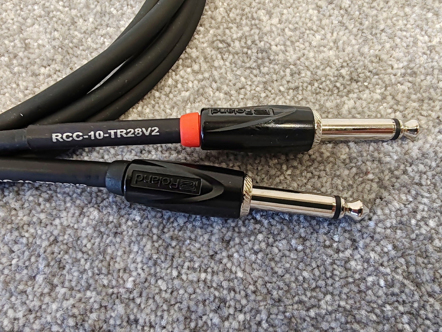 Roland RCC-10-TR28V2 Professional Spliter Cable 1/4" TRS Stereo to 2x 1/4" TS Mono