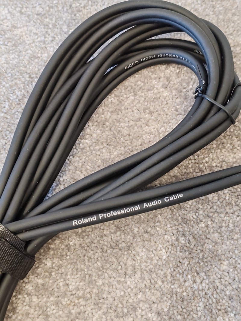 Roland RCC-15-2184 Professional Audio Cable - 2x 1/4