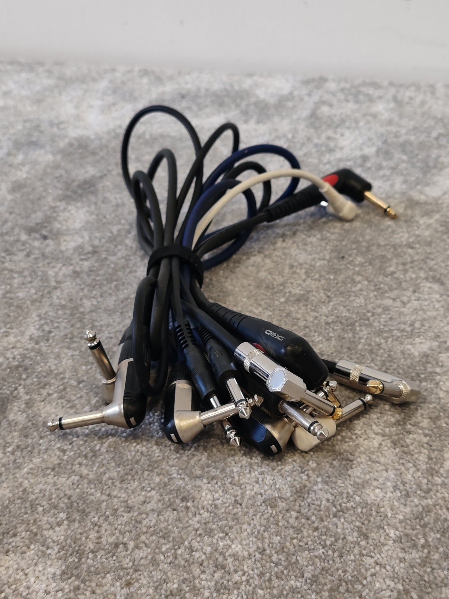 10x Electric Guitar Patch Cables 1/4" TS Mono, Various Lengths and Colours