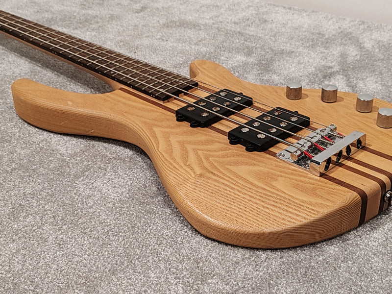 Blast Active 4 String Bass Guitar - High Quality Build - Image 3