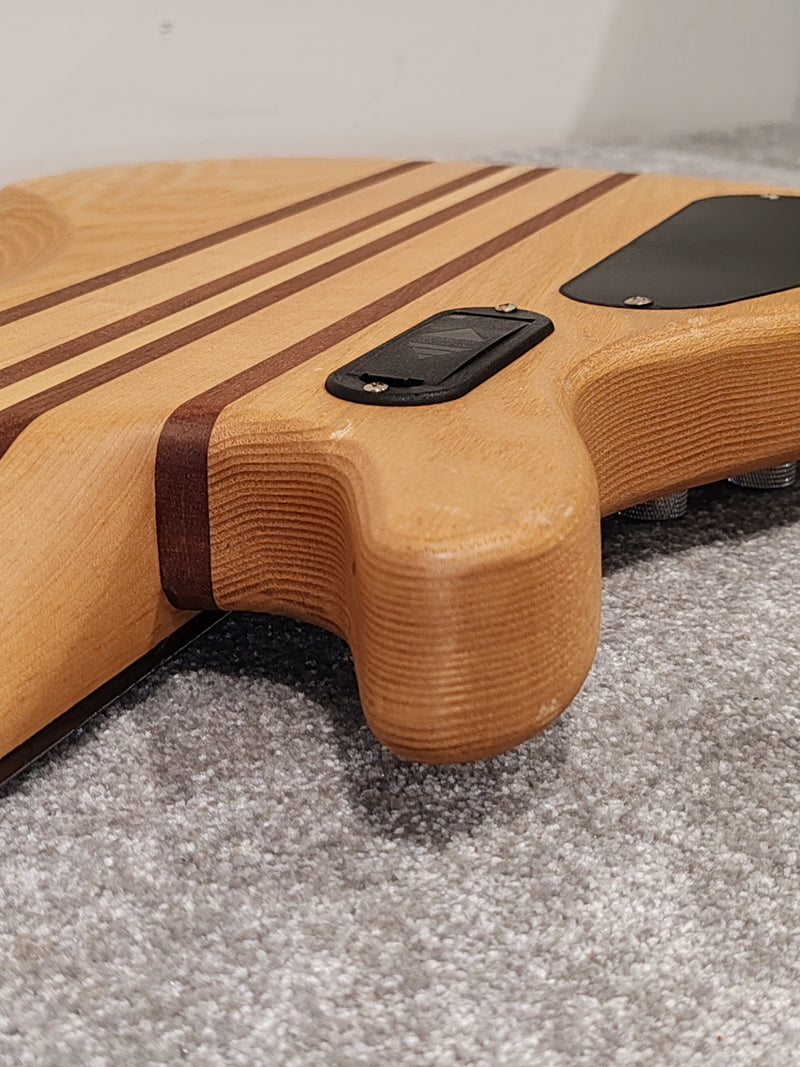 Blast Active 4 String Bass Guitar - High Quality Build - Image 7