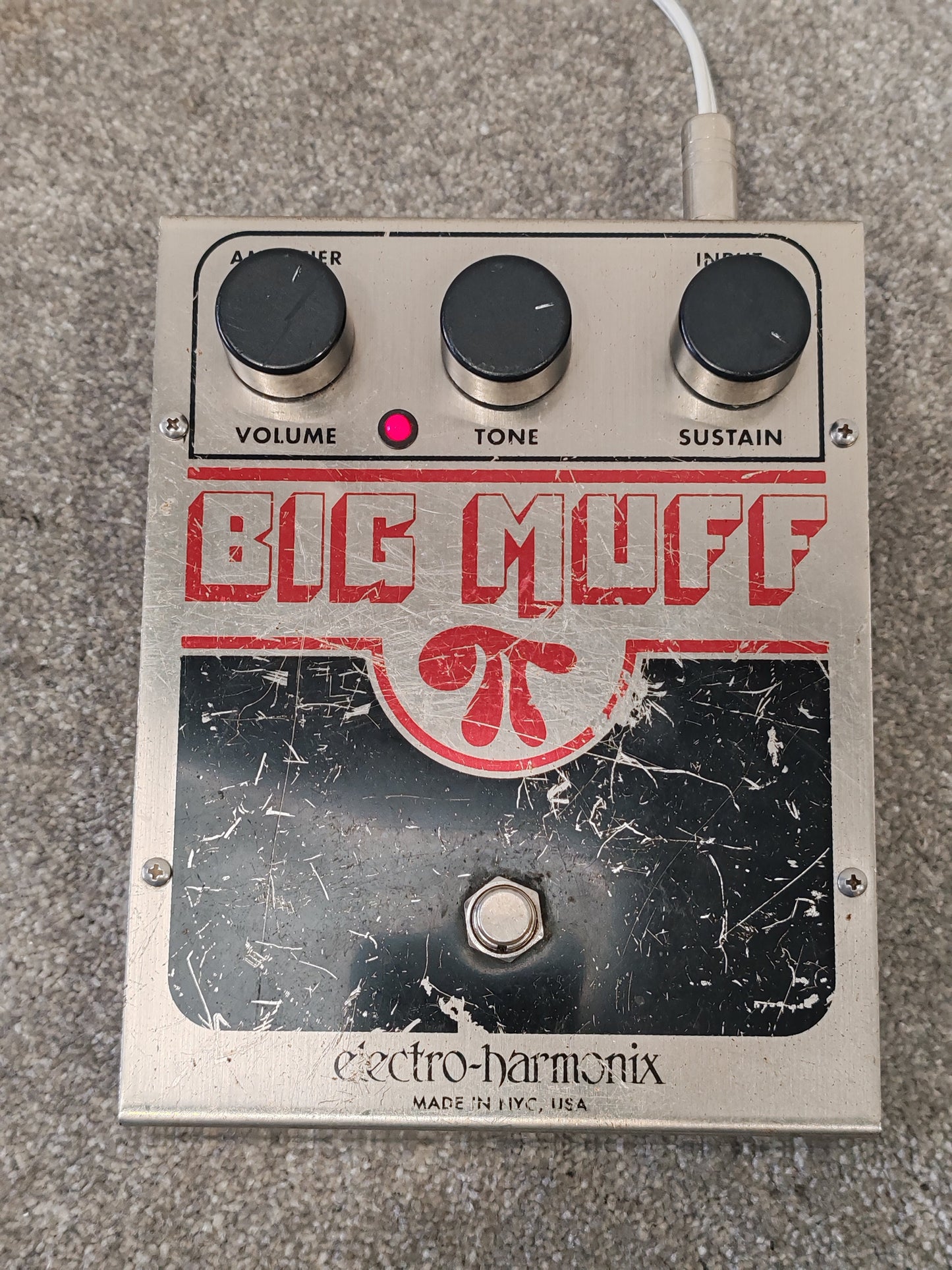 Electro-harmonix Big Muff Pi - Original Made in USA Effects Pedal