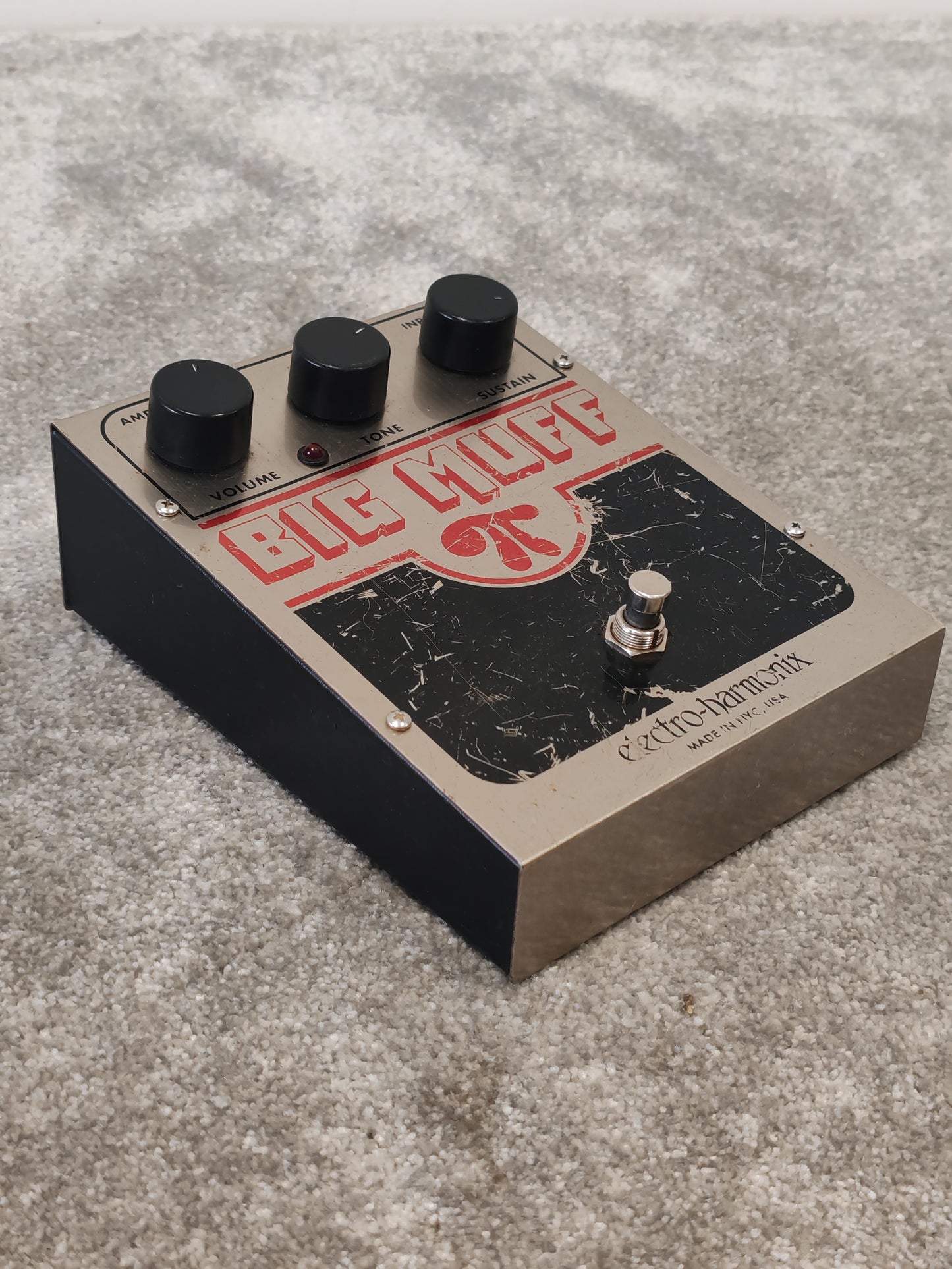 Electro-harmonix Big Muff Pi - Original Made in USA Effects Pedal