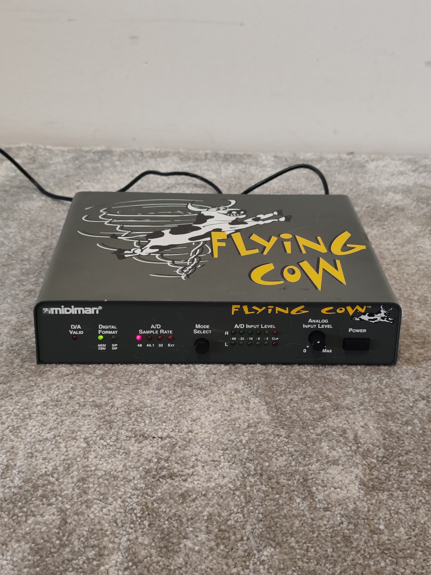 Midiman Flying Cow Analog TO Digital And Digital TO Analog Audio Converter - Compact Audio Interface - Very Good