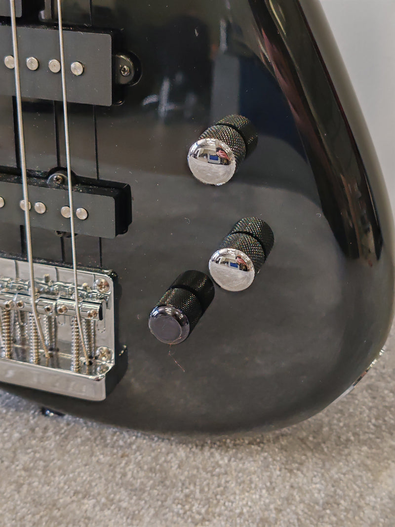 Jackson Concert C20 4 String Bass Guitar with Official Soft Case – Excellent Condition - Image 3