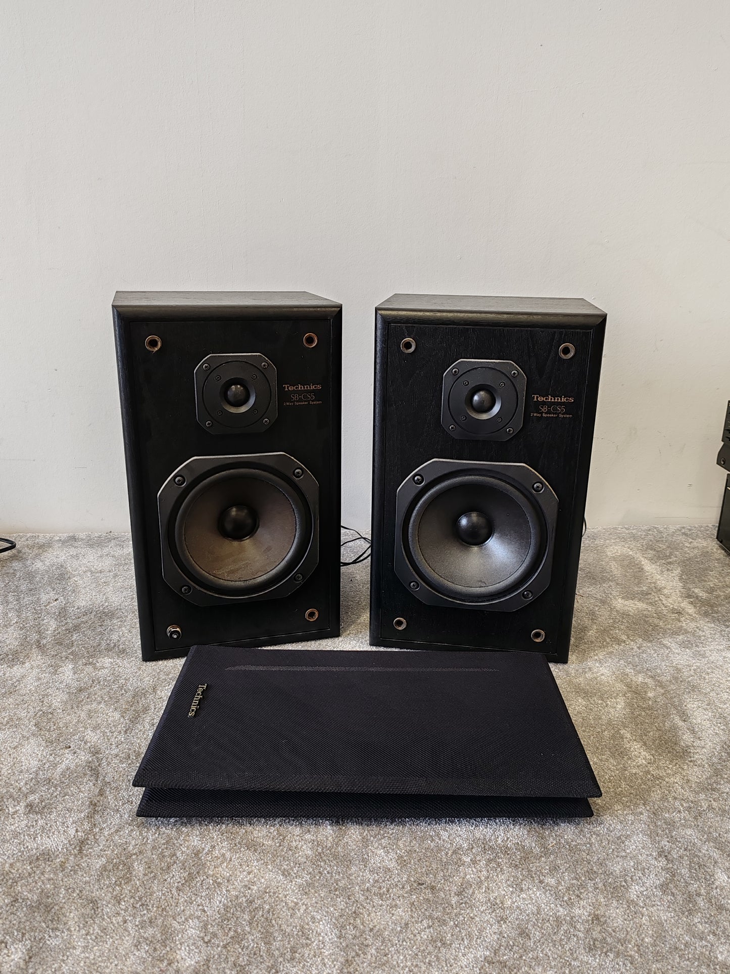 Technics SB-CS5 Hi-Fi Speaker System Pair- Very Good Condition