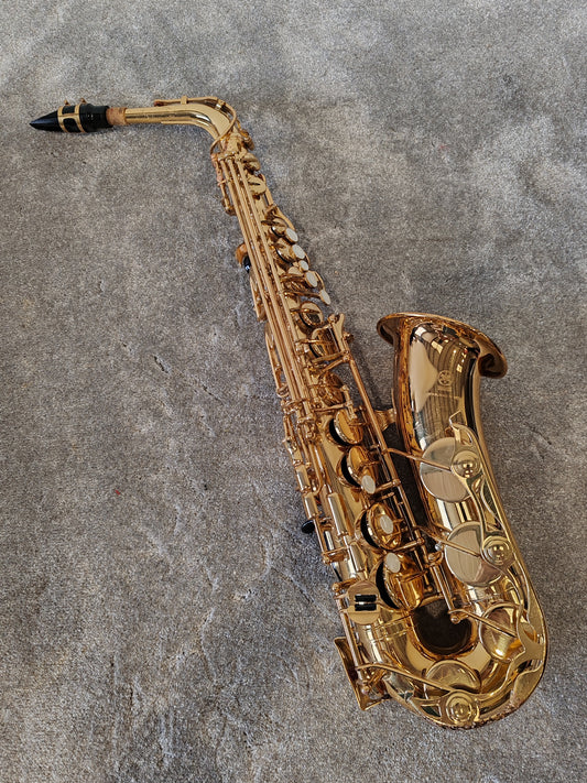Yamaha YAS-275 Alto Saxophone w/ Hard Case – Good Condition (Read Description)