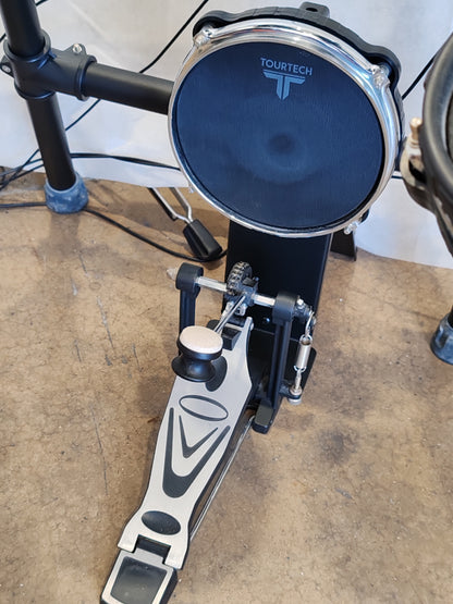 Tourtech TT-22M Electronic Drum Kit – Excellent Condition | Mesh Pads, Multi-Zone Triggers, Built-In Sound Module