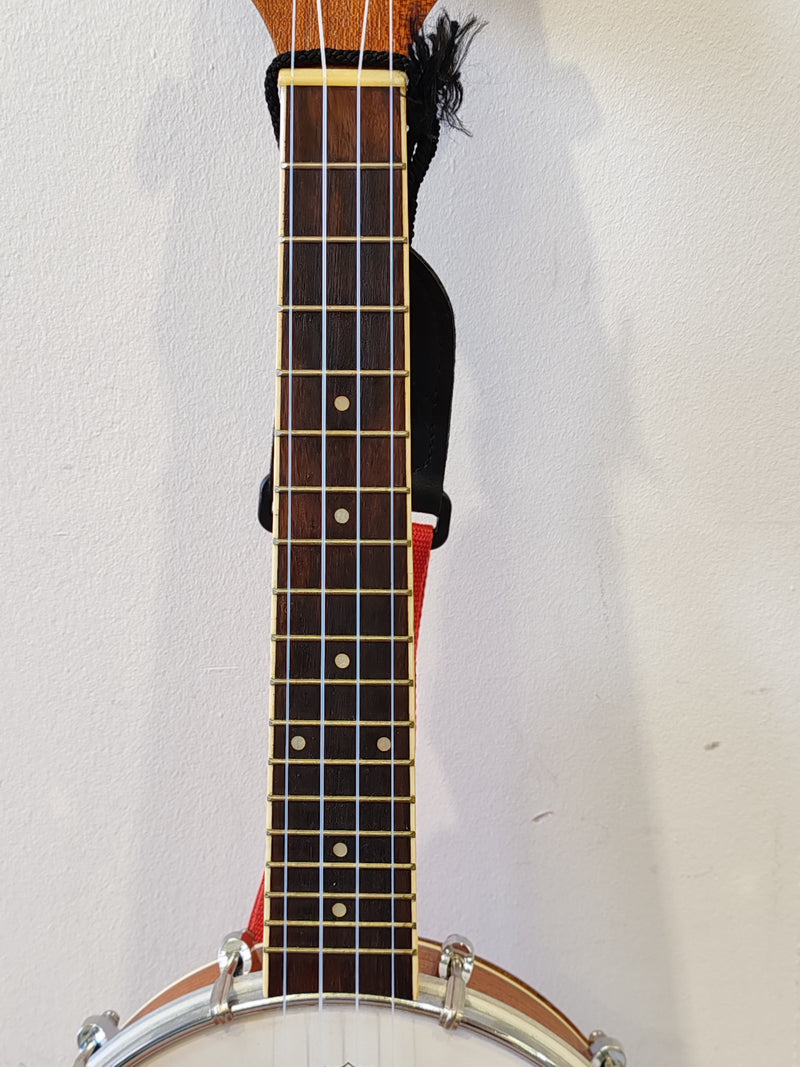 Kmise Ukulele Banjo – Very Good Condition | Polyester Drumhead, Closed Geared Tuners - Image 4