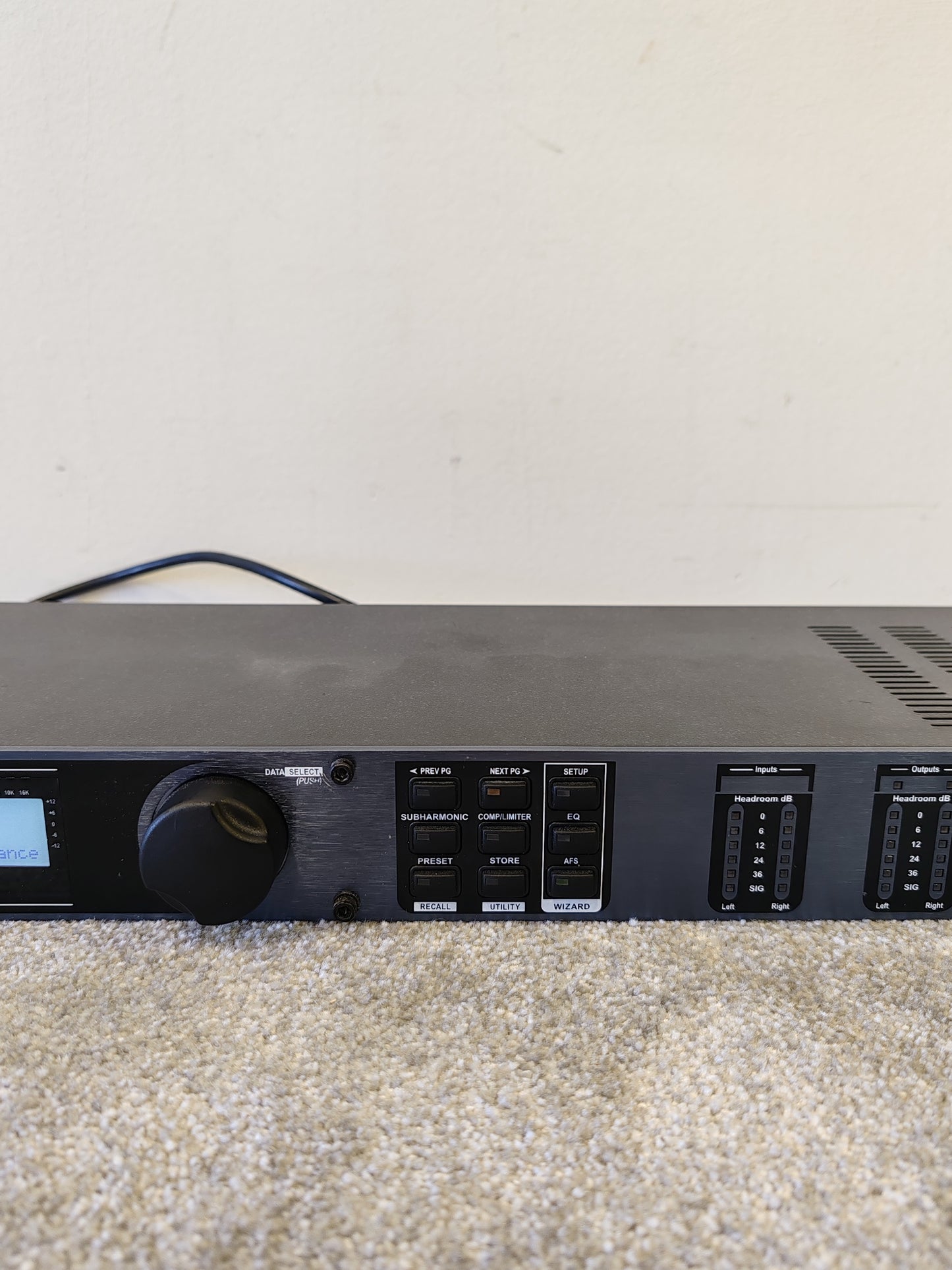 DBX DriveRack PX Powered Speaker Optimizer – COSM Auto-EQ, Feedback Suppression – Excellent