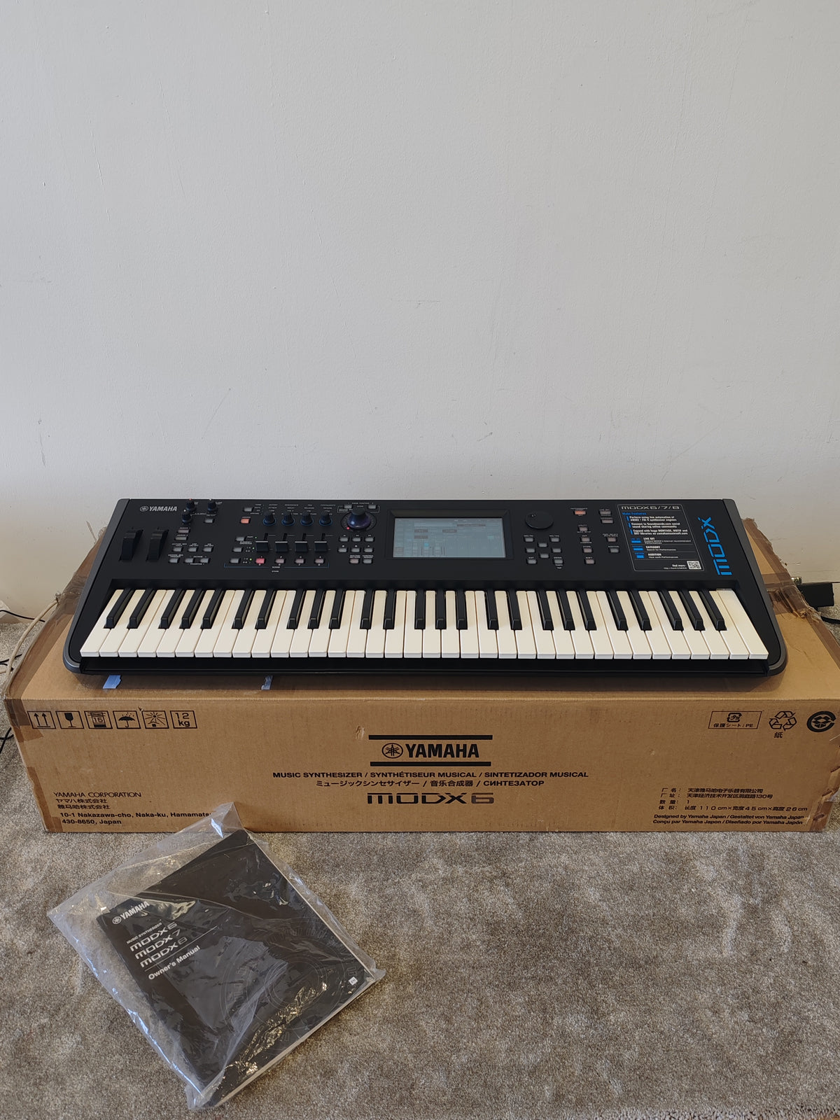 Yamaha MODX6 Synthesizer – AWM2 & FM-X Engines – Mint w/ Manual, Power Supply & Original Box