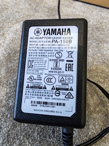 Yamaha MODX6 Synthesizer – AWM2 & FM-X Engines – Mint w/ Manual, Power Supply & Original Box