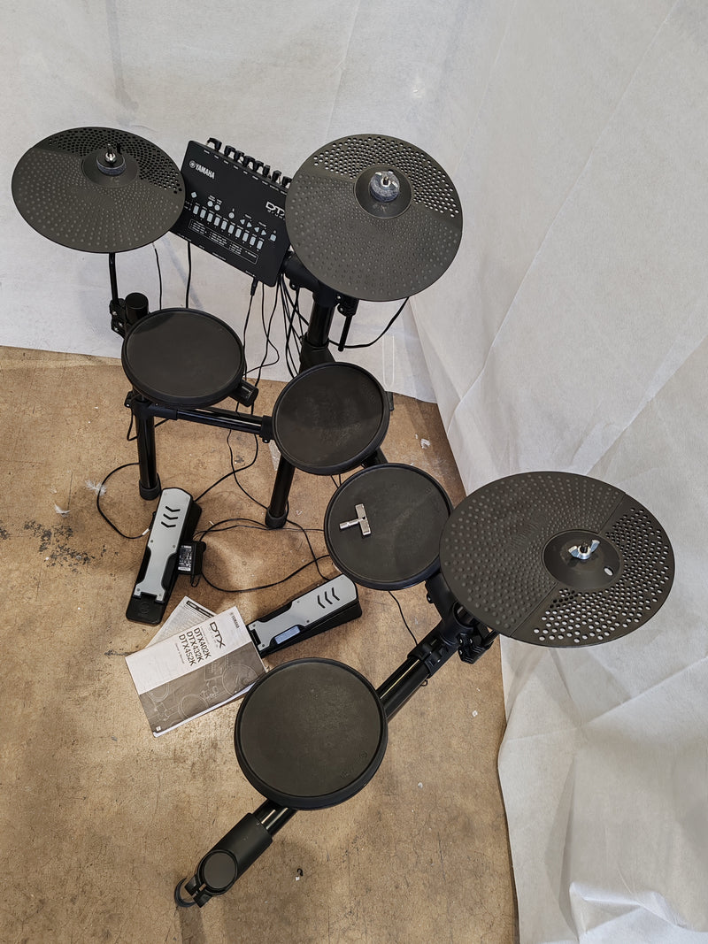 Yamaha DTX402K Electronic Drum Kit – Mesh Pads, Built-In Coaching – Excellent w/ Kick, Power Supply & Manual - Image 11