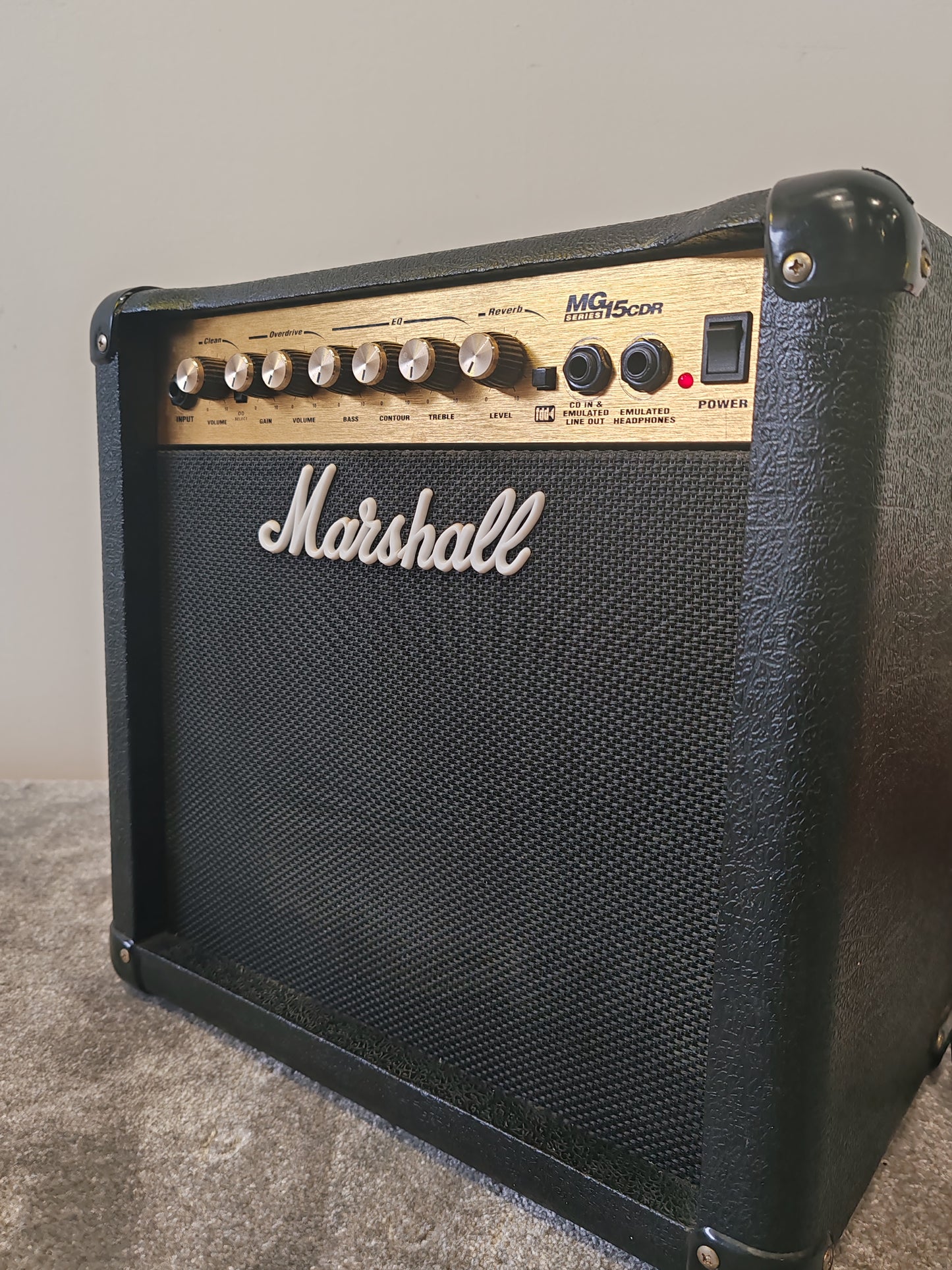 Marshall MG15CDR – 15W Guitar Combo Amp – Reverb & Emulated Output – Very Good