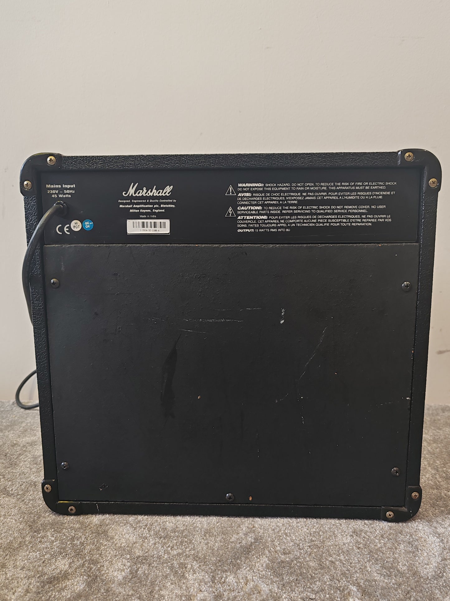 Marshall MG15CDR – 15W Guitar Combo Amp – Reverb & Emulated Output – Very Good
