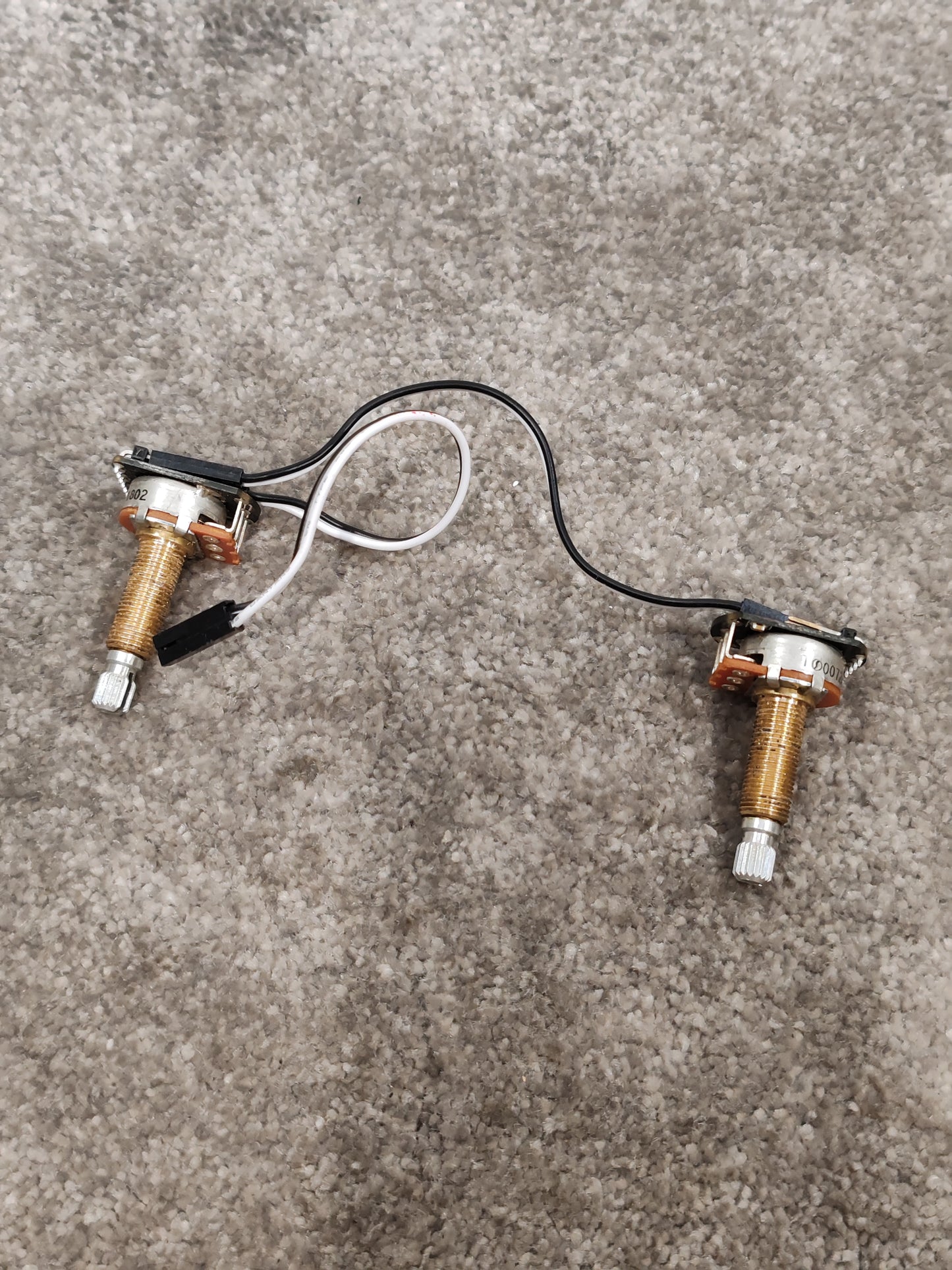Emg 81 Active Pickup Set Emg-81 Emg-SA And Emg-SLV - Active Electronics, Versatile Tones - Good