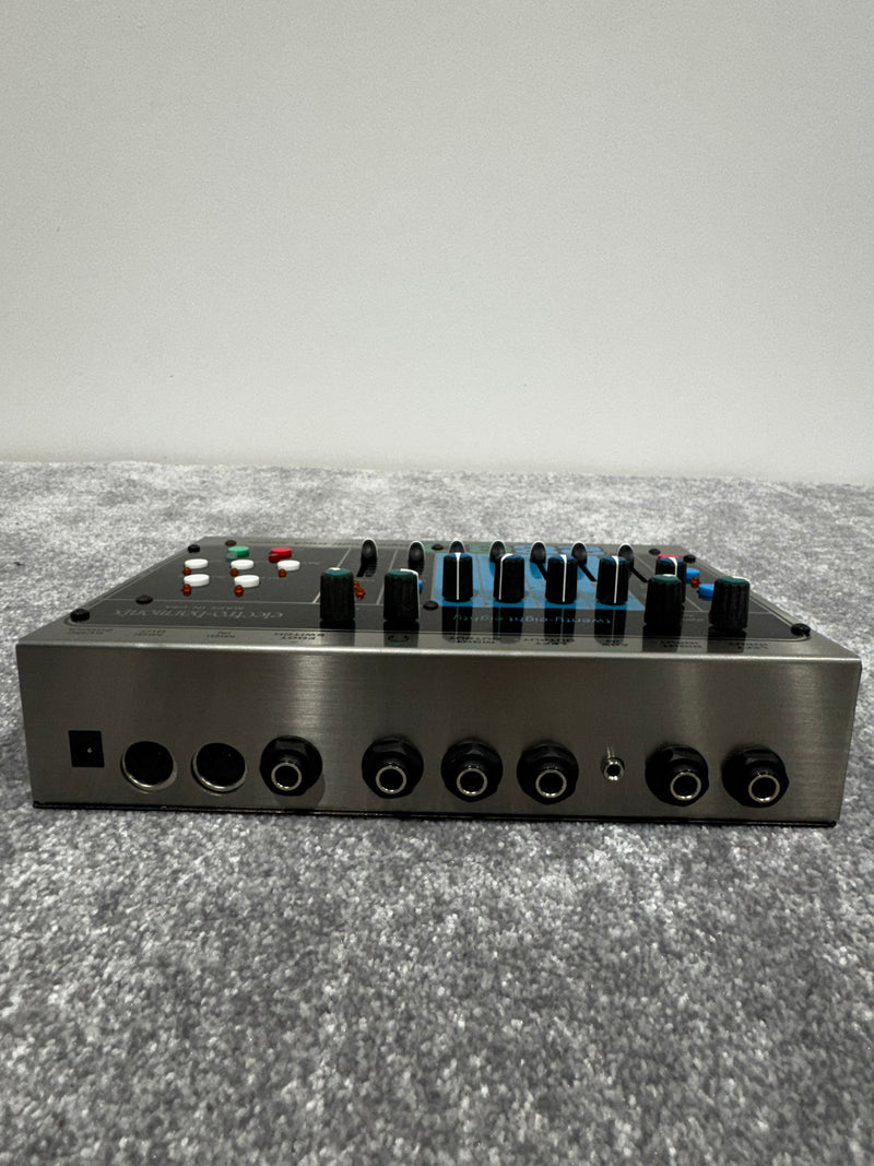 electro-harmonix 2880 Super Multi-track Looper Pedal - Image 4