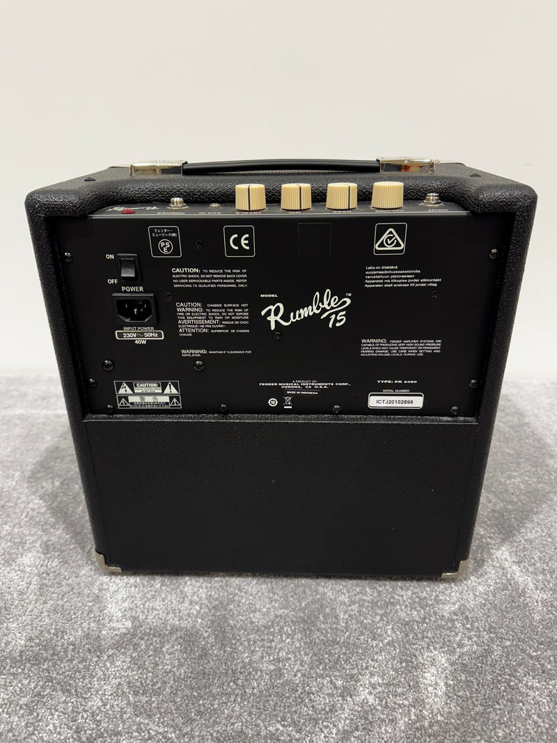 Fender Rumble 15 - Bass Combo Amplifier - Image 5