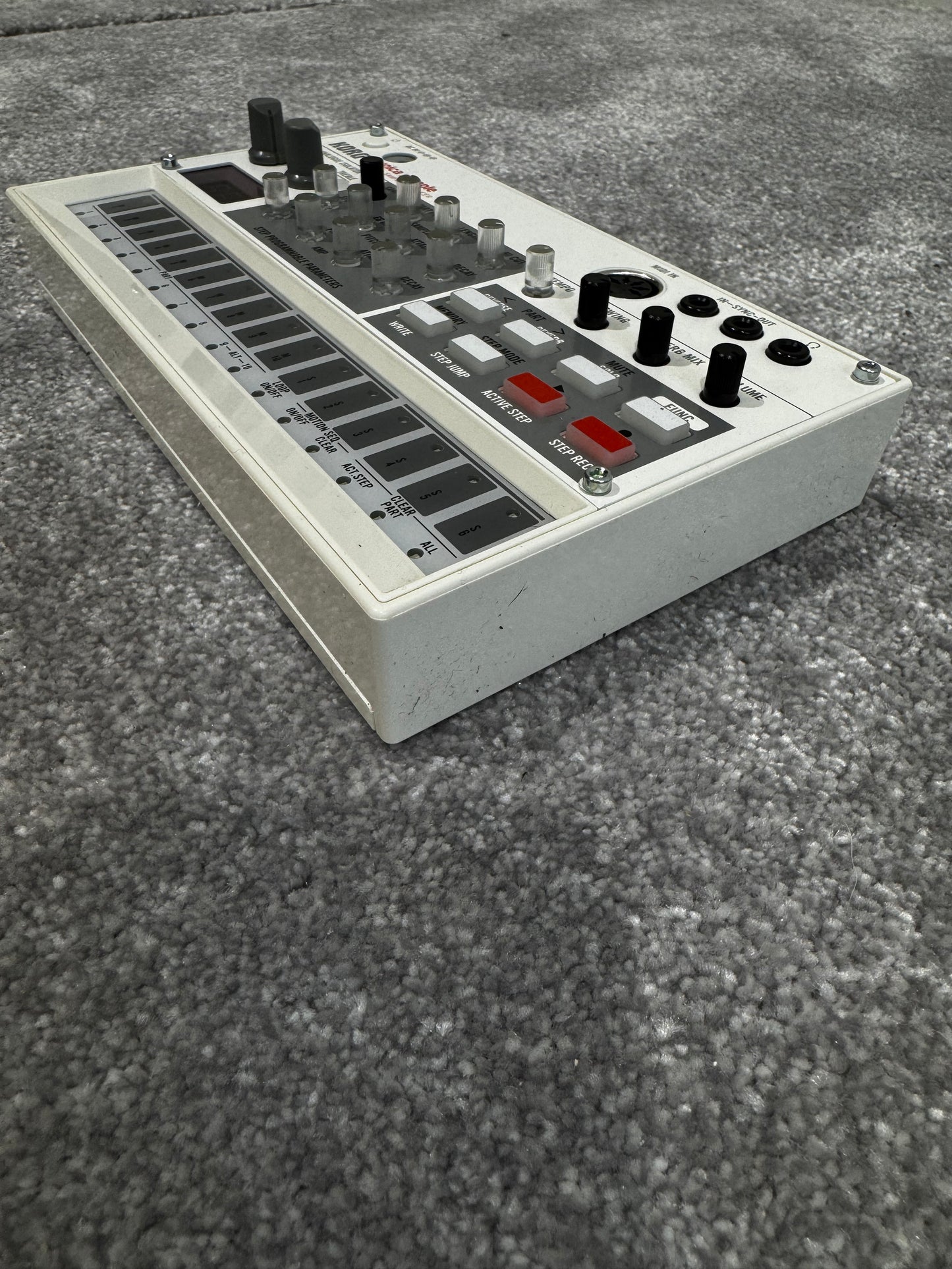 Korg Volca Sample - Digital Sample Sequencer Built in Effects