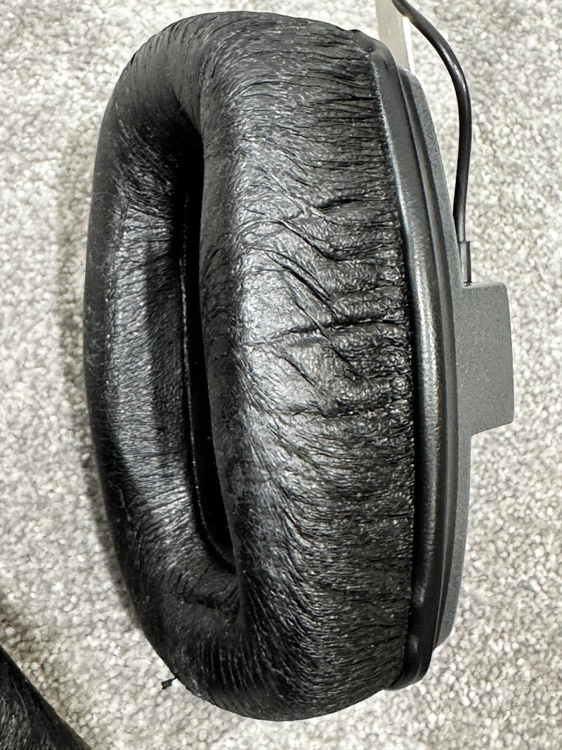 beyerdynamic DT-150 - Studio Headphones - Image 3