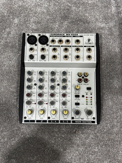 Behringer Eurorack MX 602A - 6 Channel Mixer