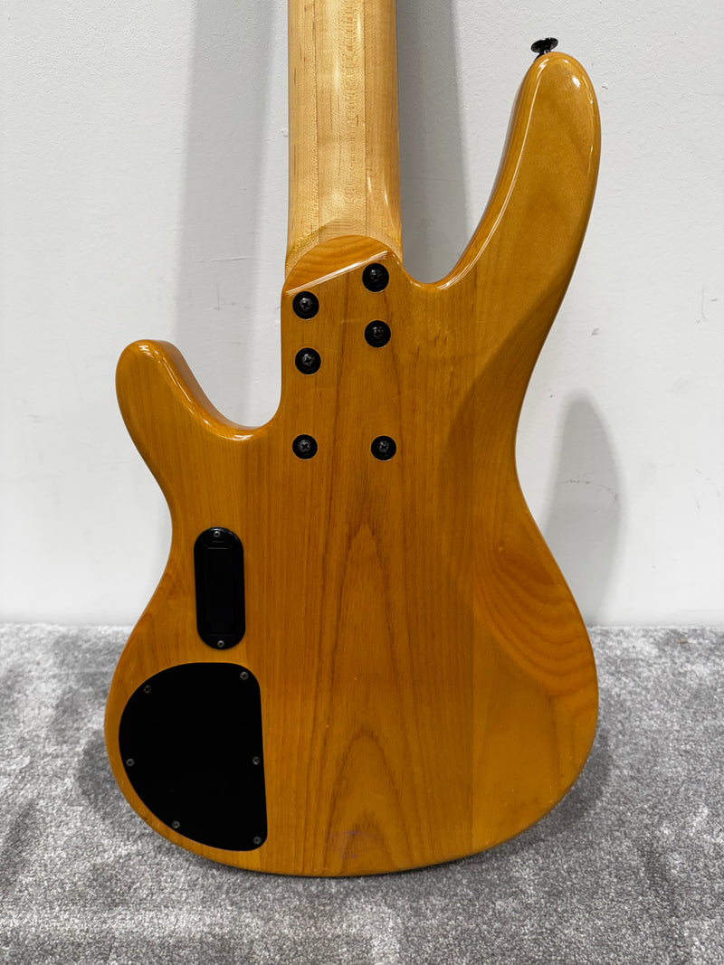 Yamaha TRB1005 5-string Bass Guitar with Chord Soft Case - Image 10