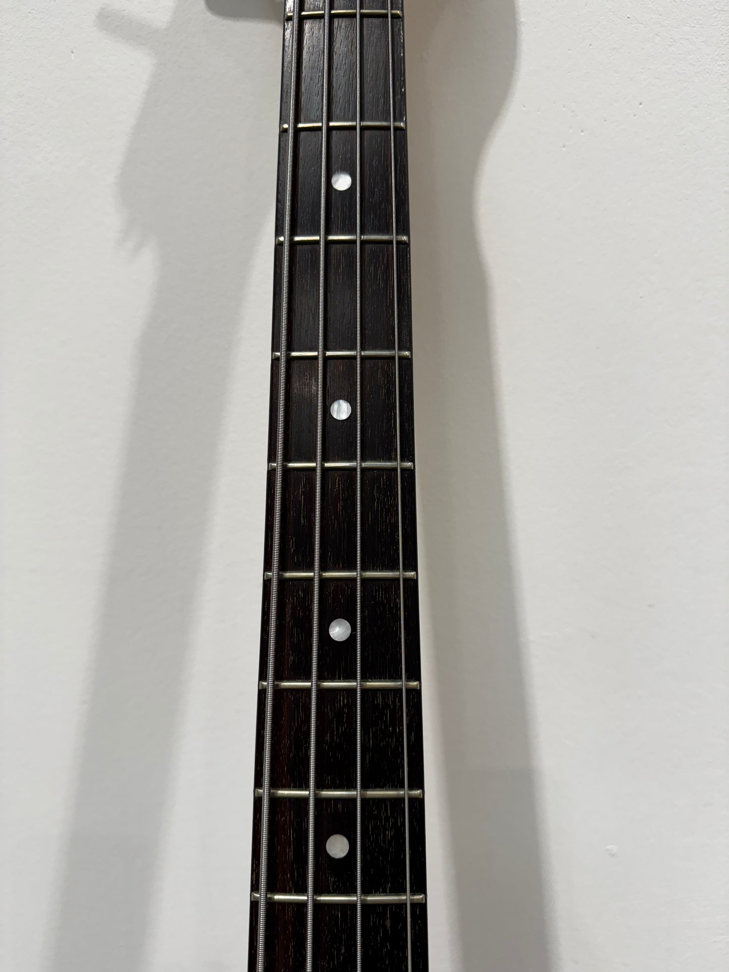Yamaha BB1100S 4-string bass guitar with Yamaha Hard Case