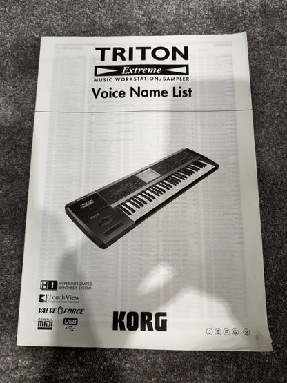 KORG TRITON Extreme 61 Key Synthesizer with Gator soft case