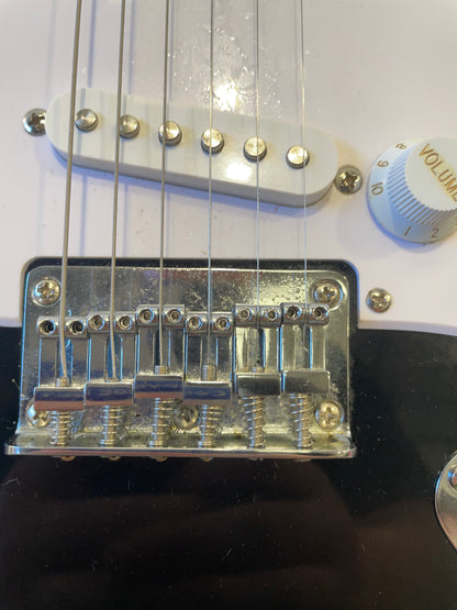 Fender Squier Stratocaster Indonesia - Black, Rosewood Neck w/ Soft Case - Very Good