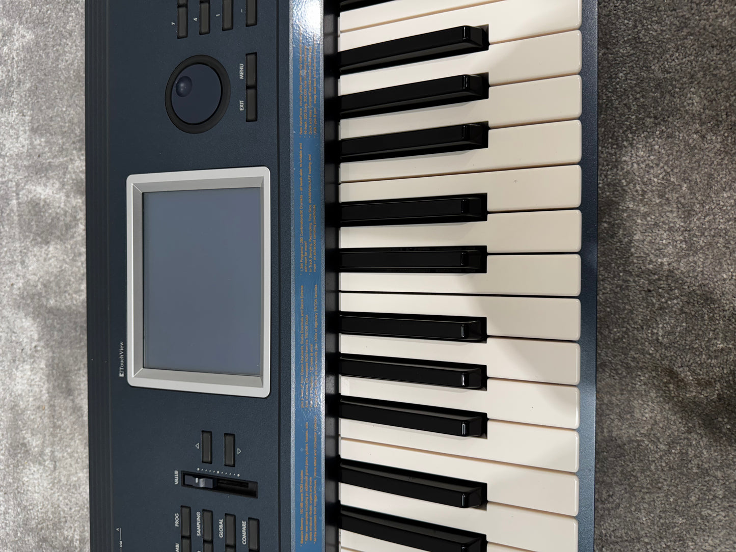 KORG TRITON Extreme 61 Key Synthesizer with Gator soft case