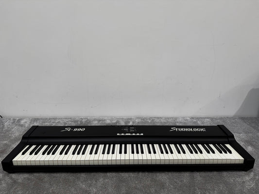 Studiologic SL-990 Controller Keyboard - 88 Weighted Keys w/ Flight Case