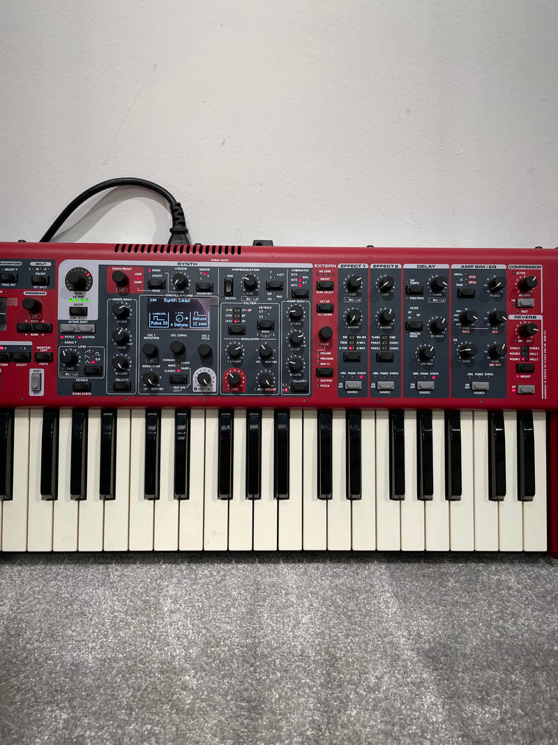 Nord Stage 3 Compact - 73-Key Semi Weighted Action - Excellent w/ Original Box and Expression Pedal - Image 3