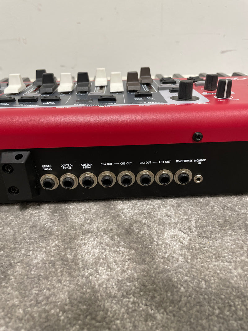 Nord Stage 3 Compact - 73-Key Semi Weighted Action - Excellent w/ Original Box and Expression Pedal - Image 7