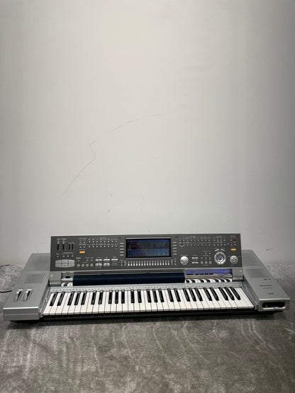 Technics SX-KN7000 - 61-Key Arranger Workstation - Good w/ Hard Case