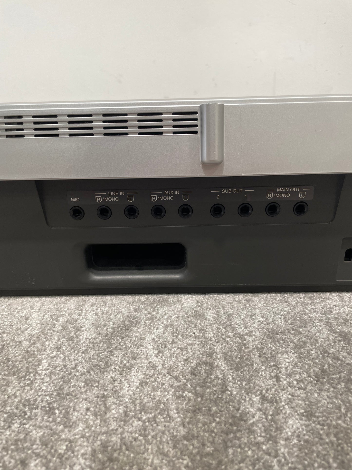 Technics SX-KN7000 - 61-Key Arranger Workstation - Good w/ Hard Case