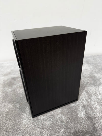 Wharfedale Diamond 220 Bookshelf Speakers