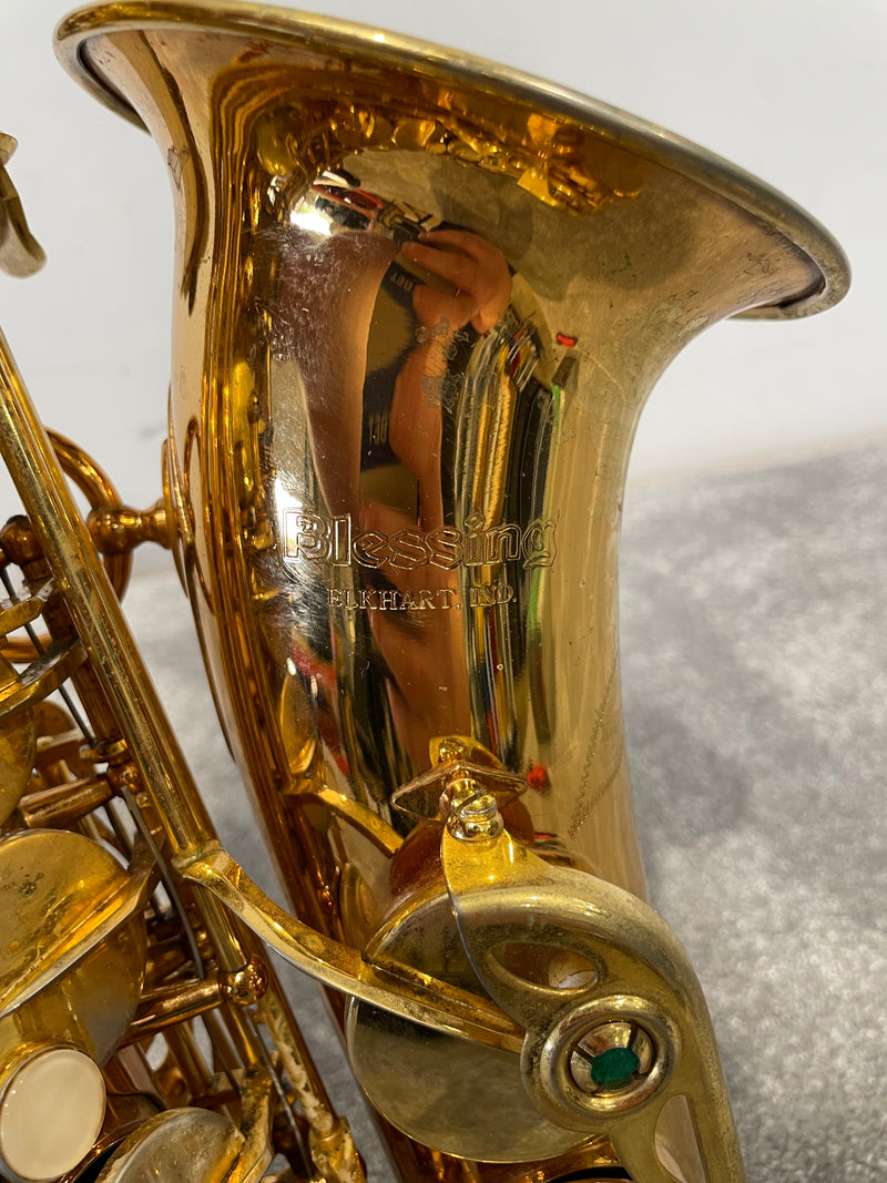Elkhart Blessing Indiana USA Saxophone - Vintage Style, Gold Lacquer - Good w/ Hard Case & Accessories - Image 10