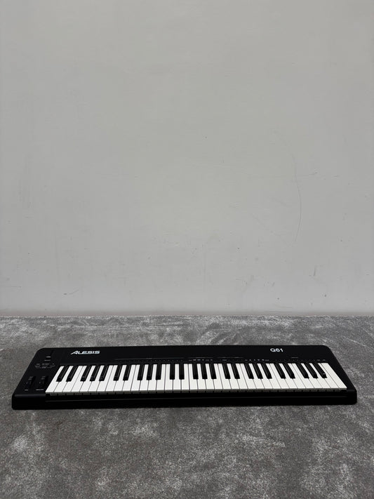 Alesis Q61 61-key USB MIDI Controller - Very Good