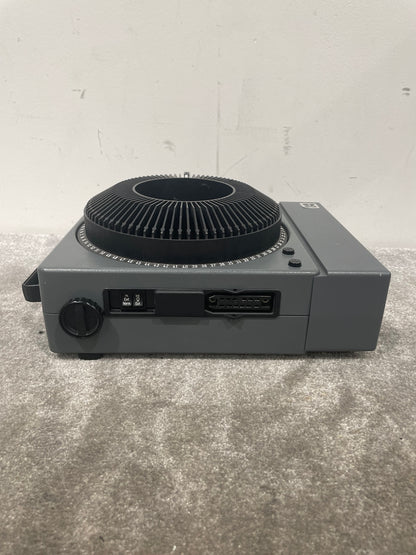 Kodak Carousel S-AV 2060 Projector - Classic Slide Projector - Fair w/ Hard Case