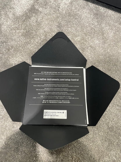 Native Instruments Komplete Kontrol S88 MK2 - 88-Key Keyboard - Fair w/ Original Box & Accessories