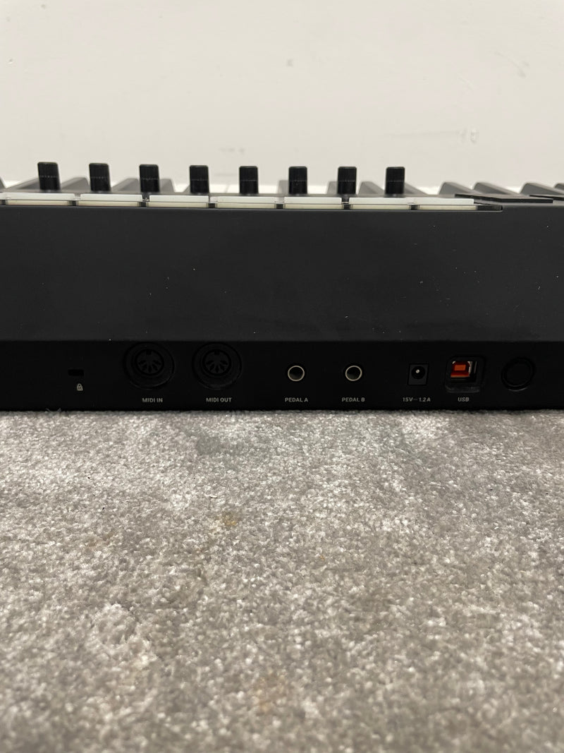 Native Instruments Komplete Kontrol S88 MK2 - 88-Key Keyboard - Fair w/ Original Box & Accessories - Image 10