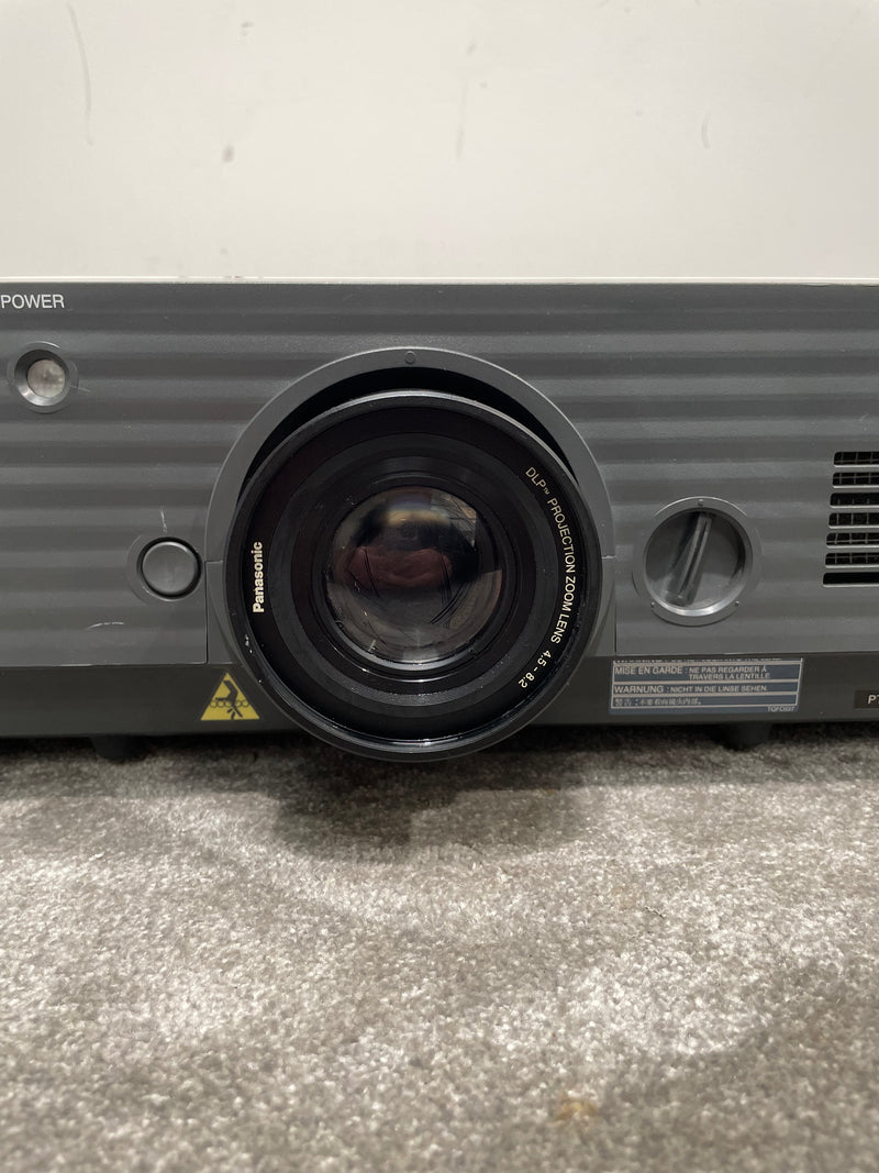 Panasonic PT-D5600E - High Lumens Projector - Spares or Repair - Image 3