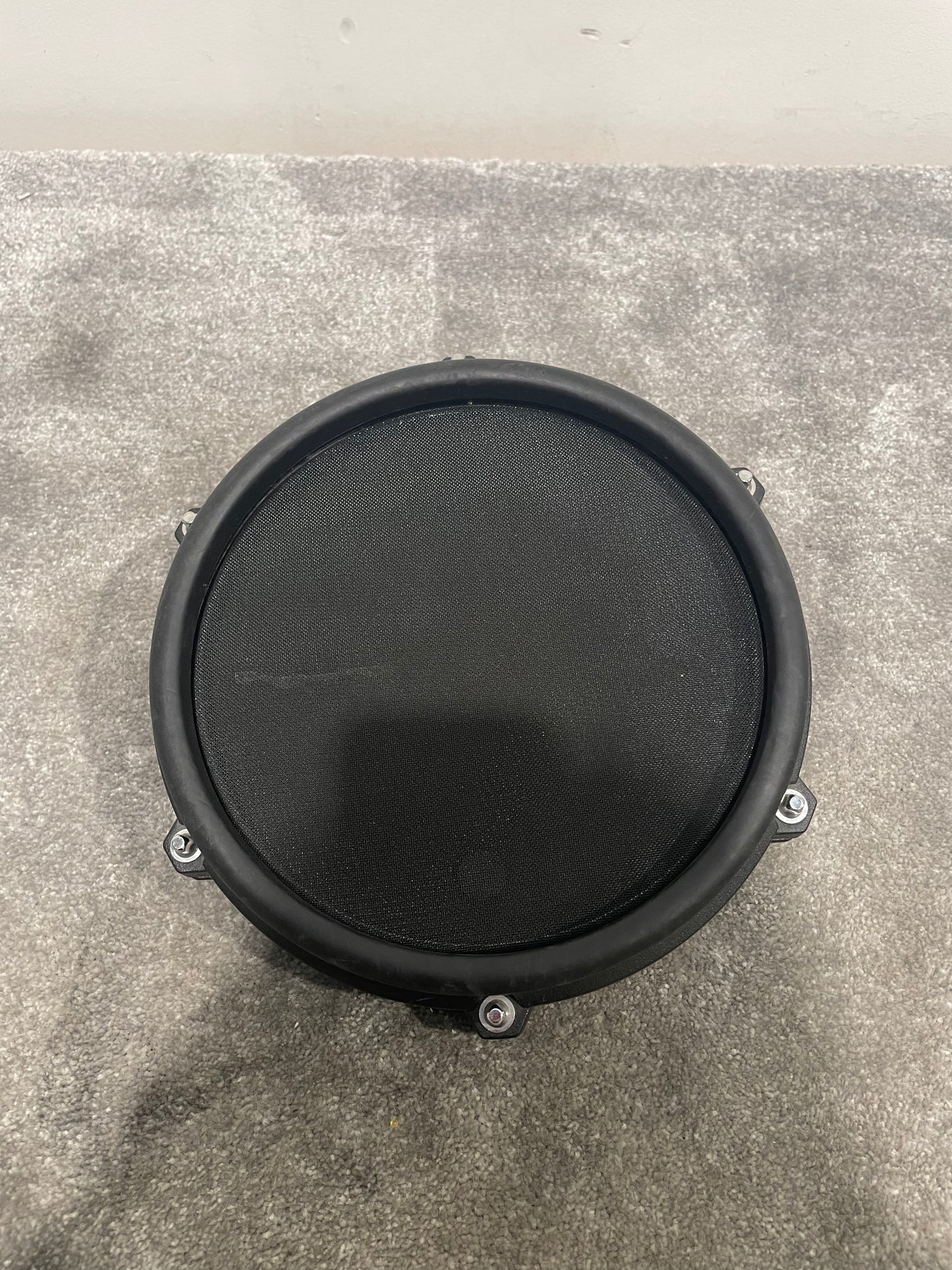 Alesis 9-inch Electronic Drum Pad - Responsive Playing Surface, Durable Construction - Very Good