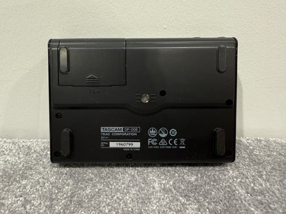 Tascam Digital Pocketstudio DP-006 (6-Track) with Power Supply
